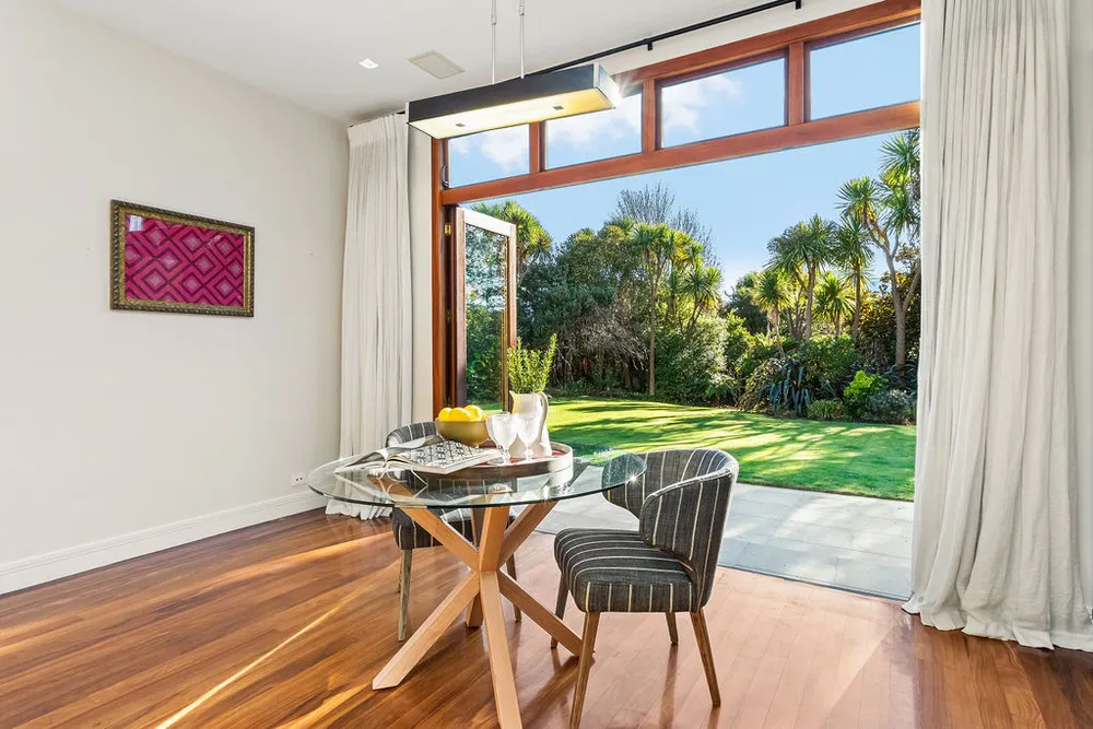 Photos of 118 Straven Road