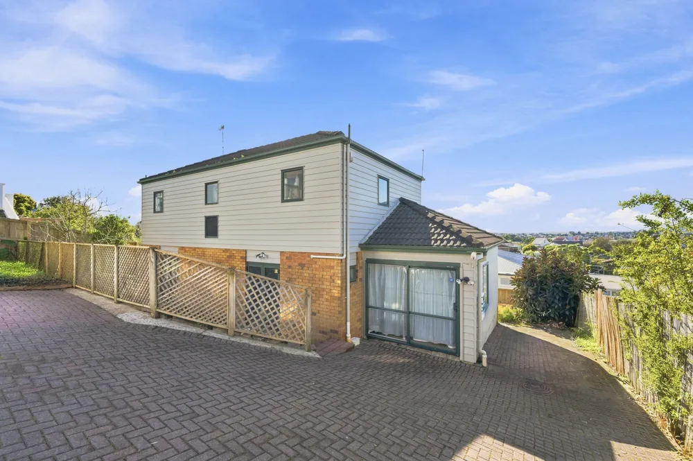 Photos of 2/30 Weldene Avenue