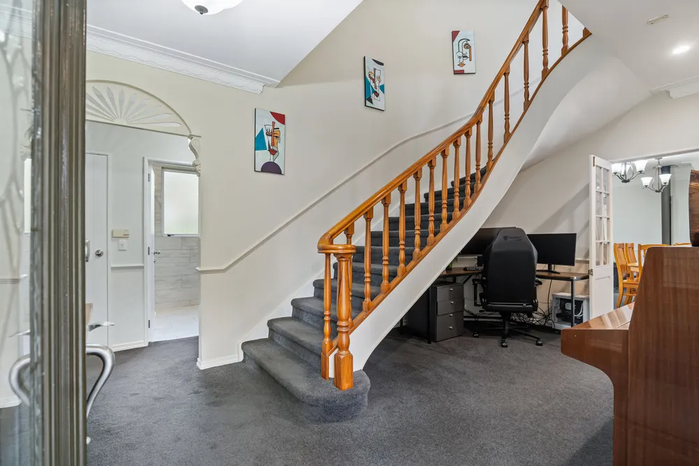 Photos of 3A Glamis Avenue