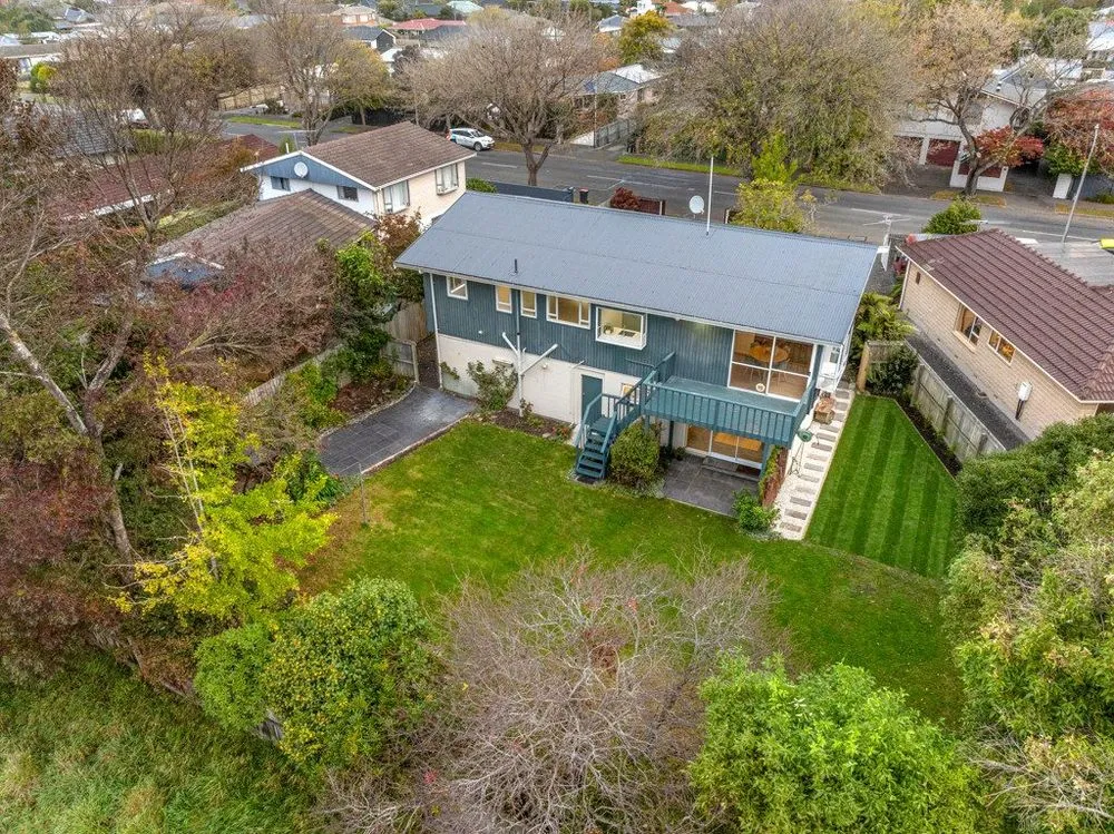 Photos of 32 Claridges Road
