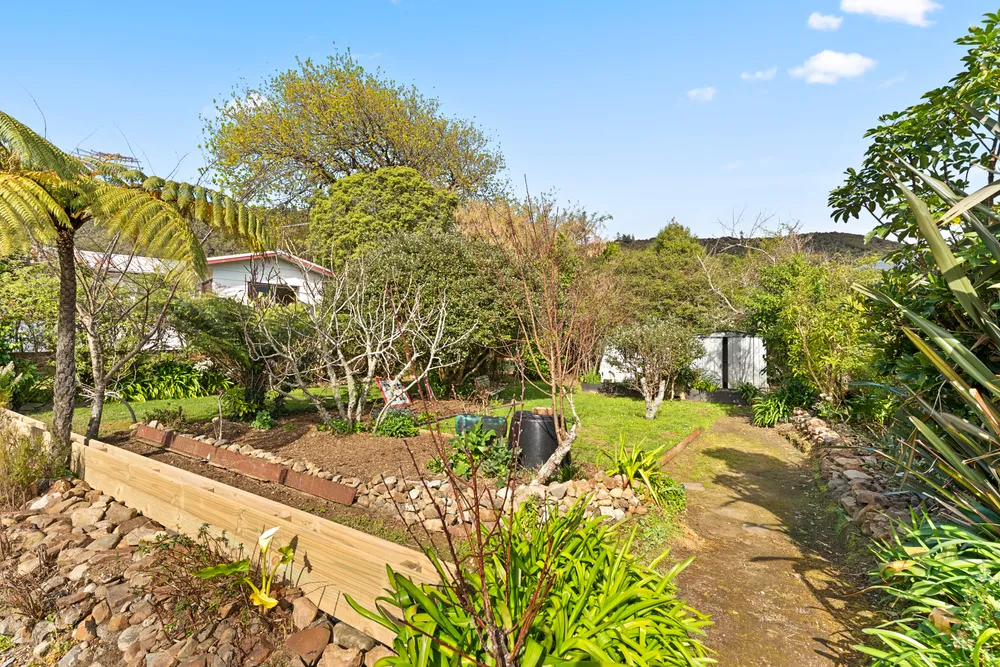 Photos of 202 Rata Street