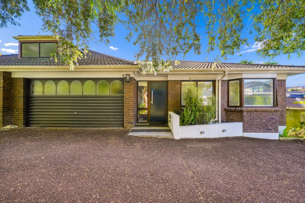 Photos of 75C Waiatarua Road