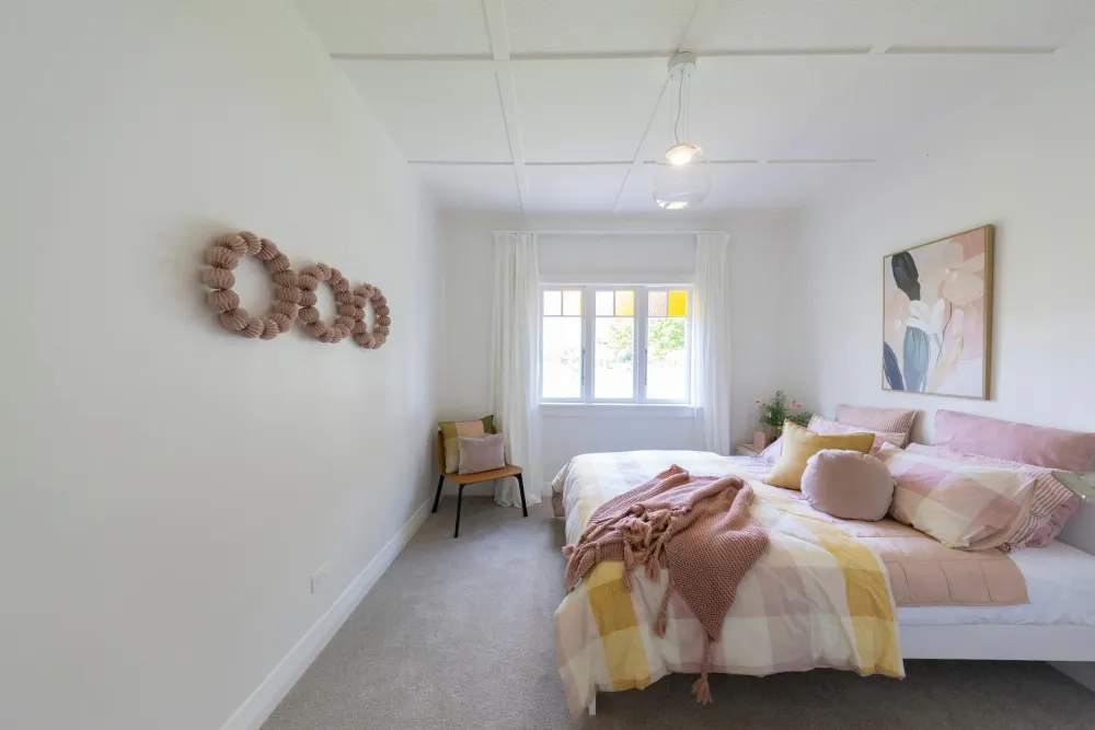Photos of 748 One Tree Point Road
