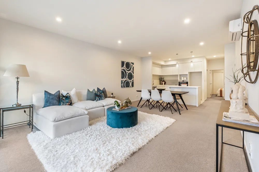 Photos of 6 Sapling Way