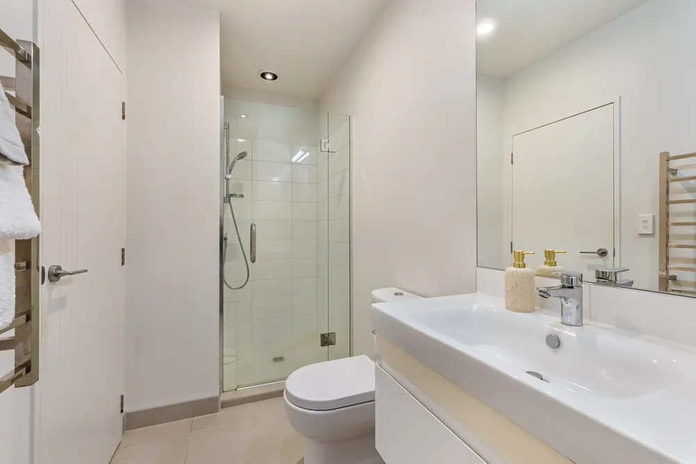 Photos of 6 Sapling Way