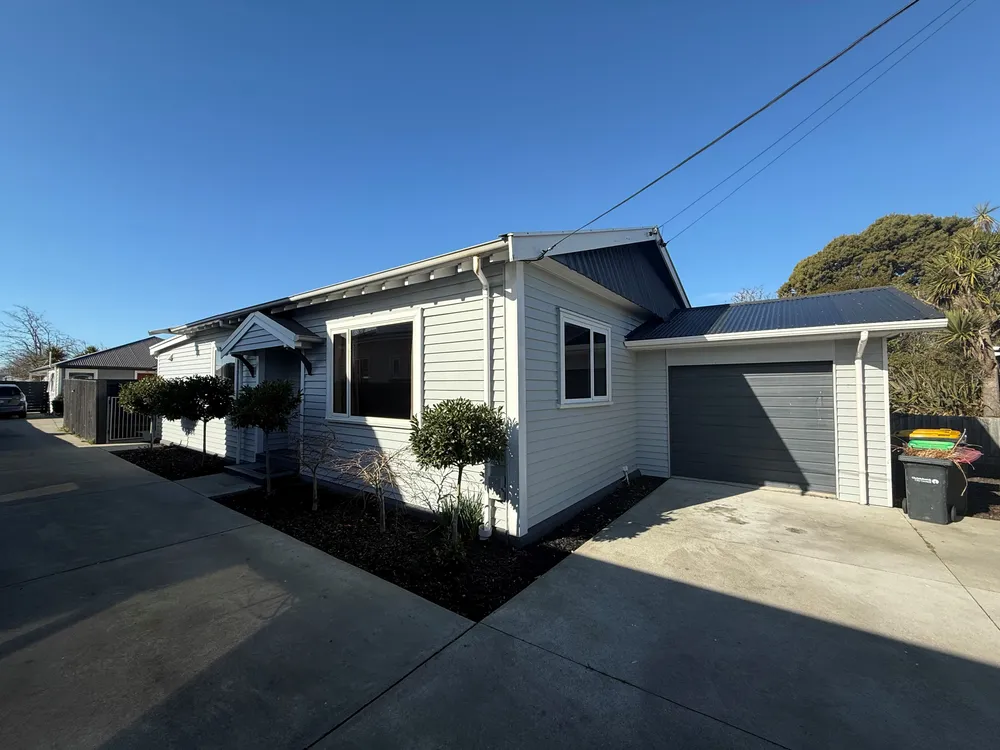 Photos of 43 Wyon Street