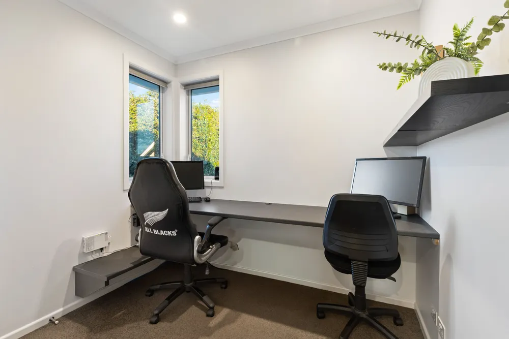 Photos of 42 Queen Street