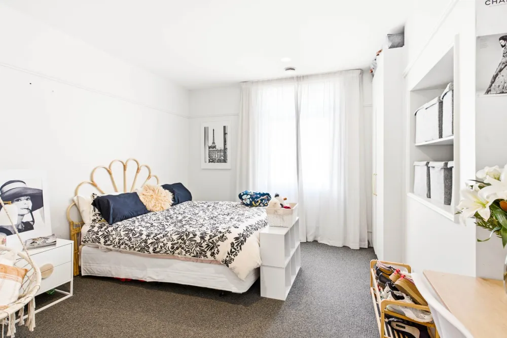 Photos of 55 Hargest Crescent