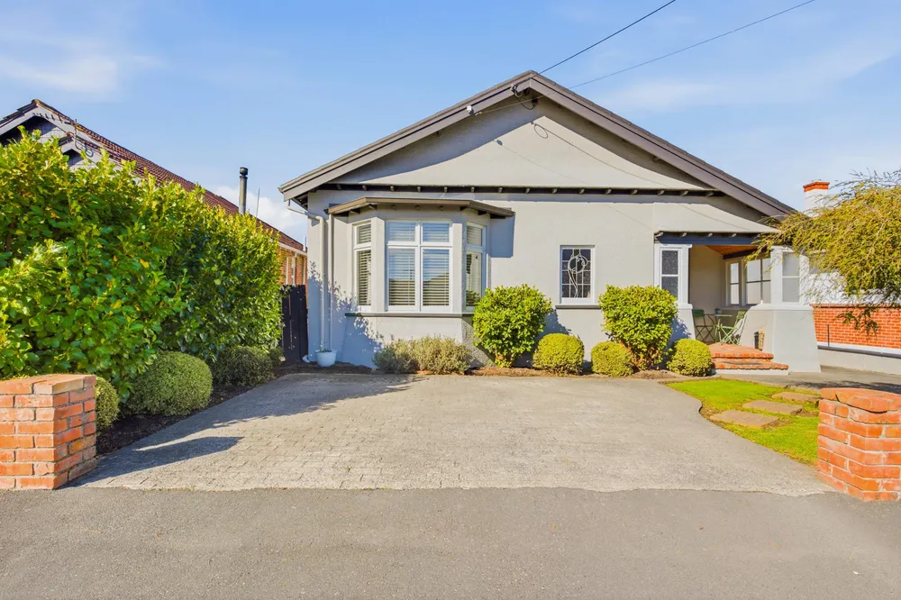 Photos of 55 Hargest Crescent