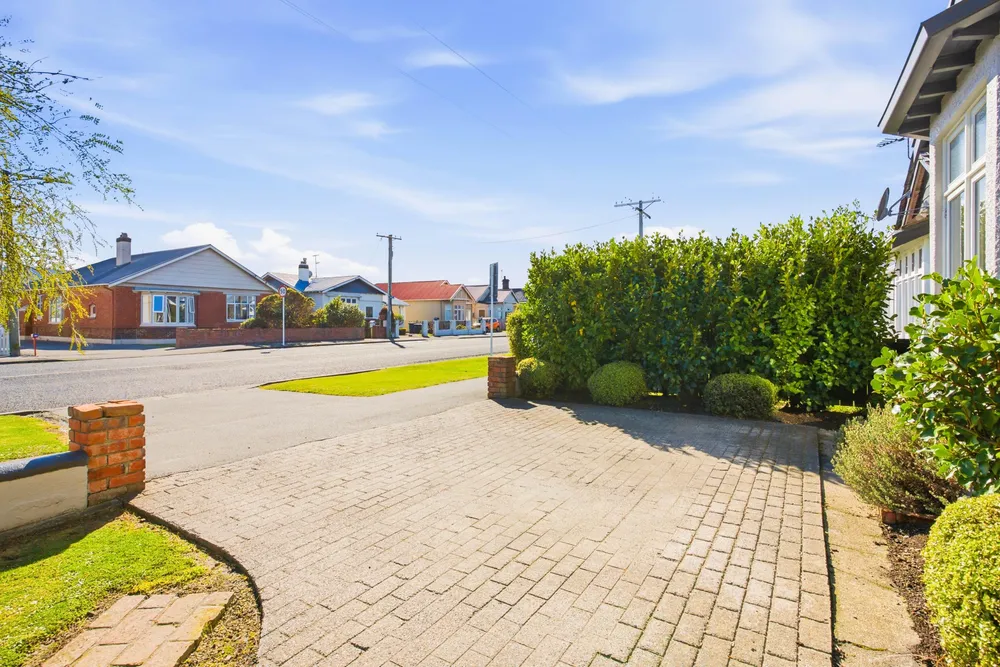 Photos of 55 Hargest Crescent