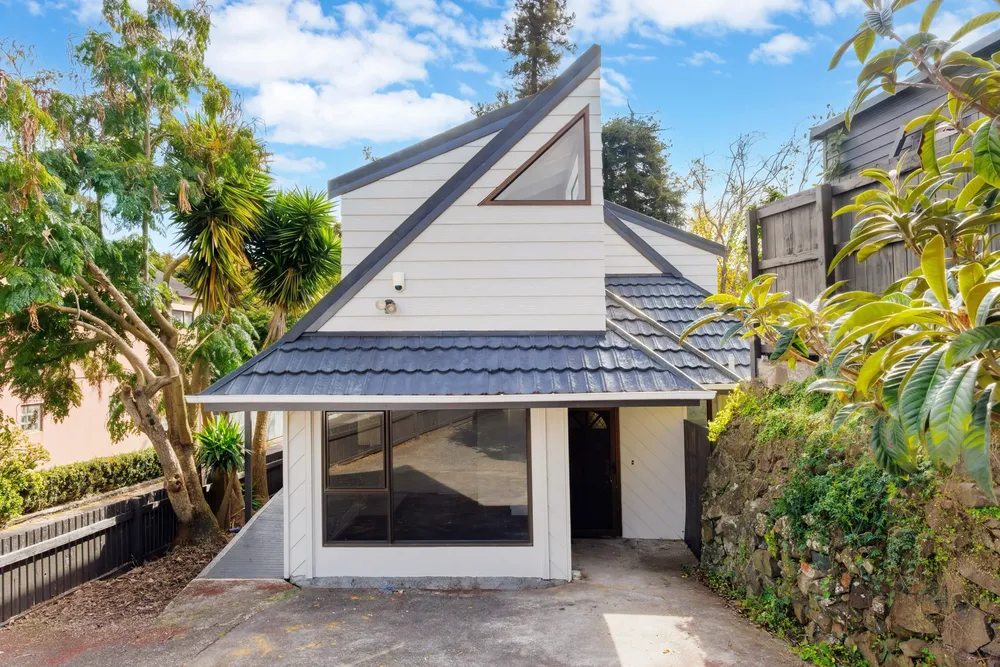 Photos of 69A Morningside Drive