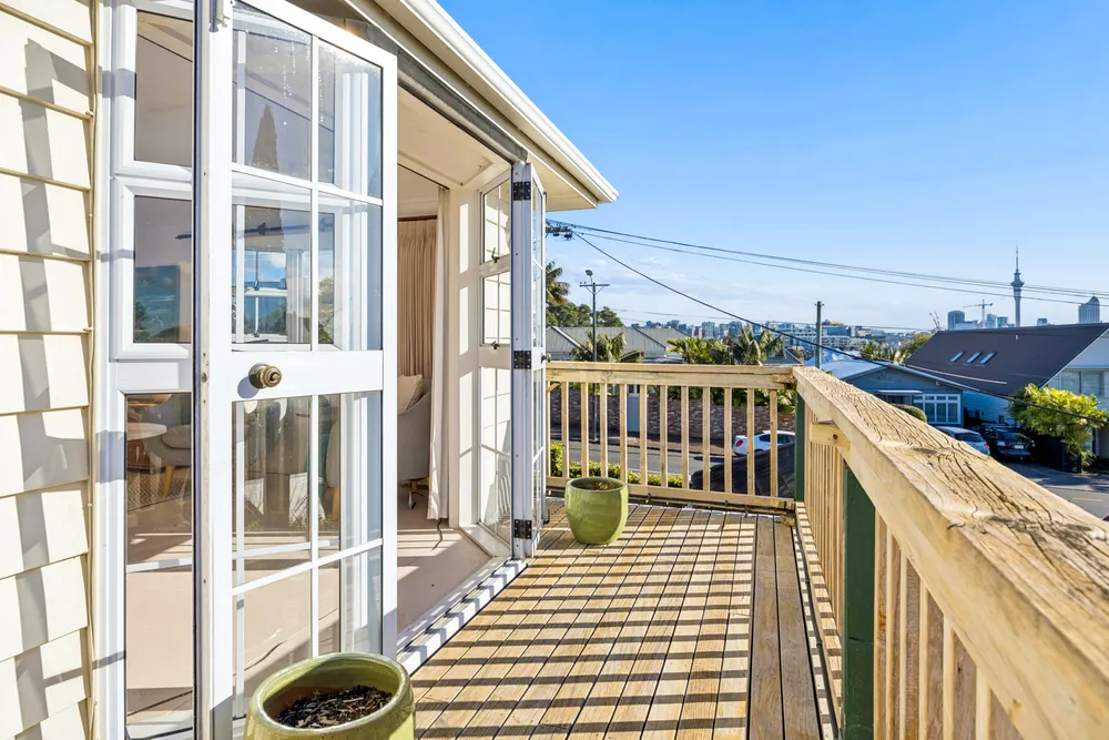 Photos of 2A Canterbury Place