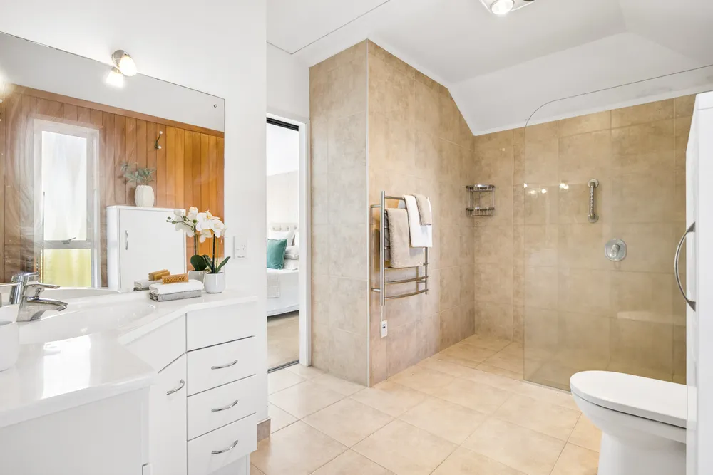 Photos of 2A Canterbury Place