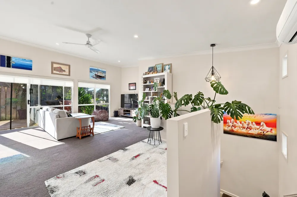 Photos of 18A Hogans Road