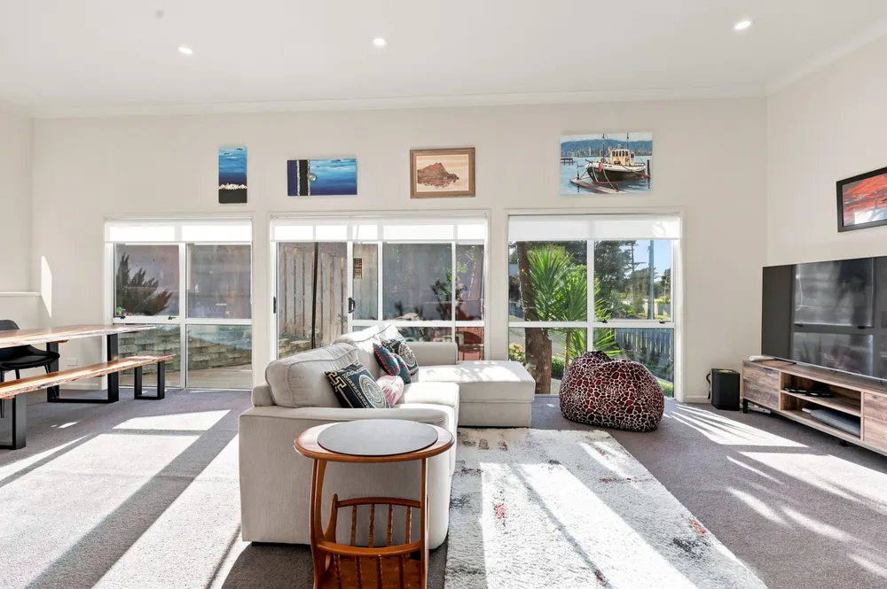 Photos of 18A Hogans Road