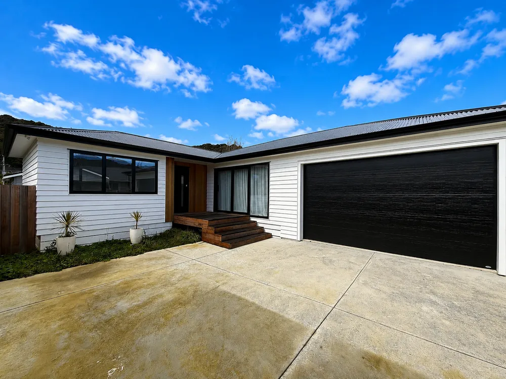 Photos of 22B Moohan Street