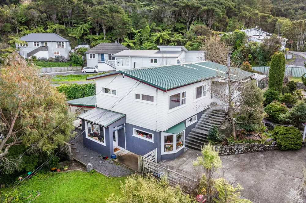 Photos of 22B Moohan Street
