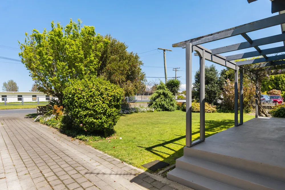 Photos of 291 Stout Street