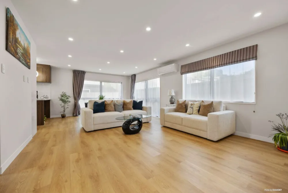 Photos of 264A New Windsor Road
