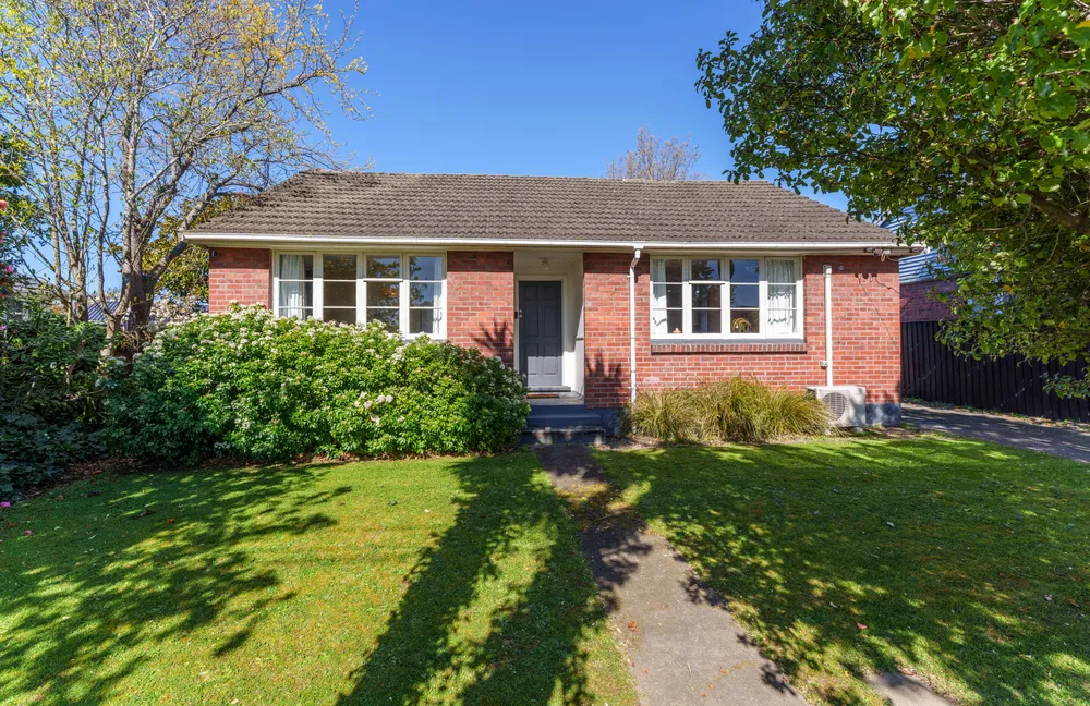 Photos of 91 Hoani Street