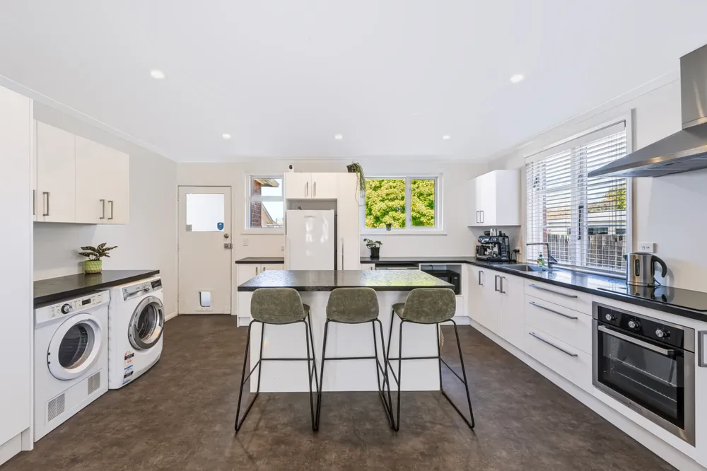 Photos of 91 Hoani Street