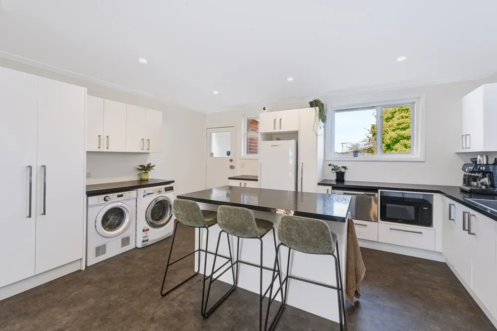 Photos of 91 Hoani Street