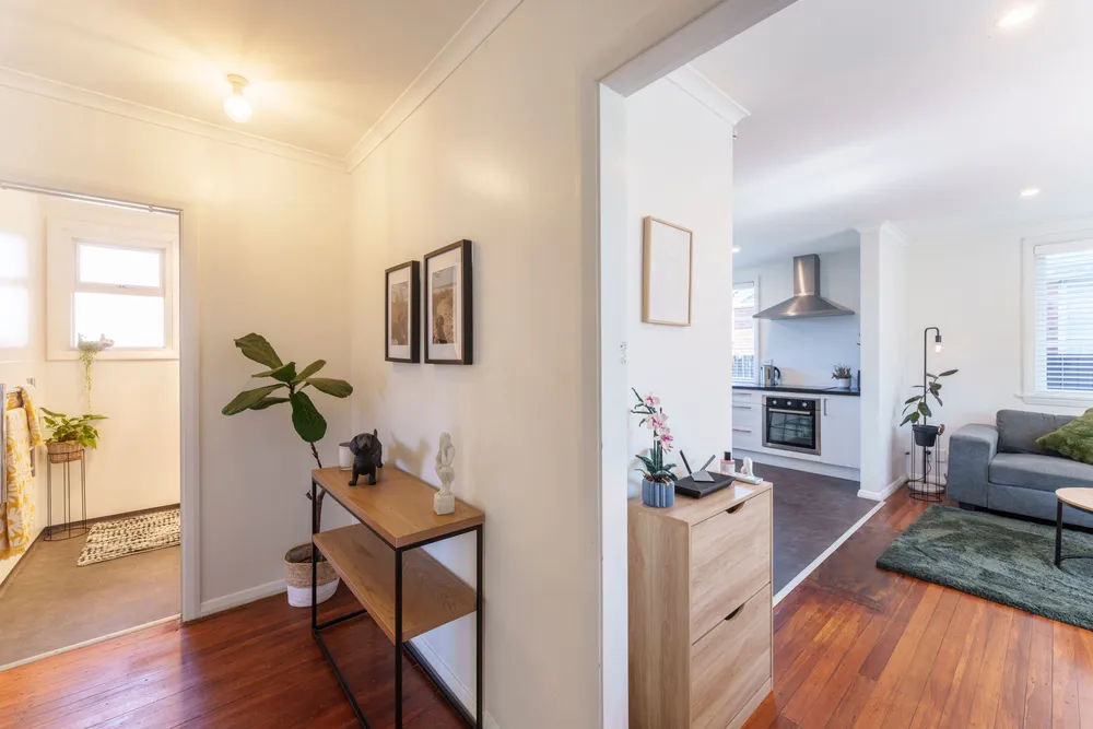 Photos of 91 Hoani Street