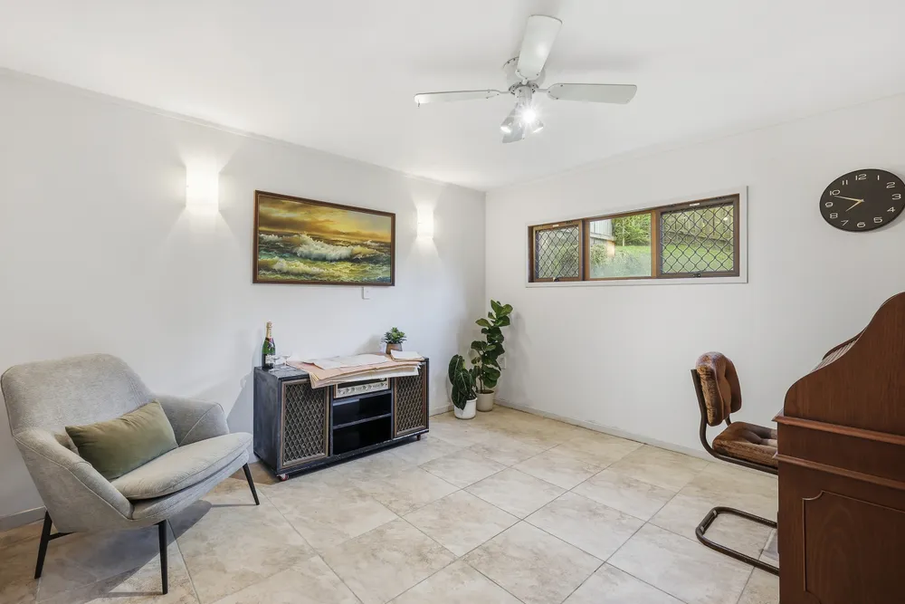 Photos of 16 Fallow Street