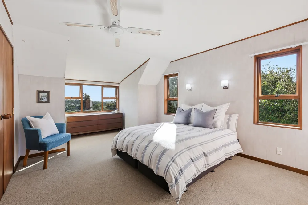 Photos of 16 Fallow Street