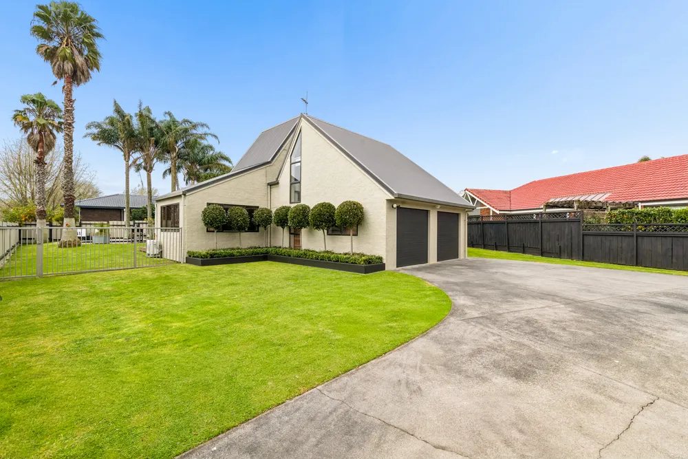 Photos of 15 Talga Court