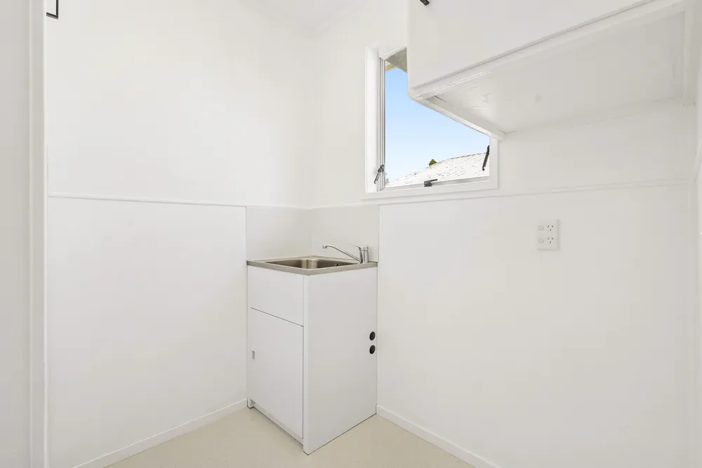Photos of 27 Neems Place