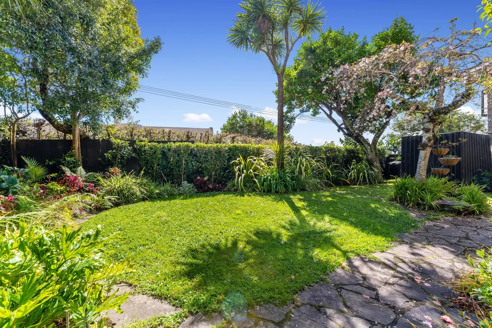 Photos of 3/178 St Heliers Bay Road