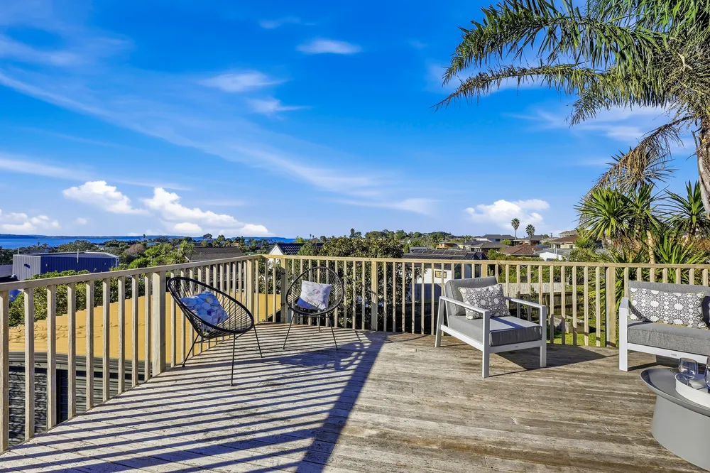 Photos of 2/983 Beach Road
