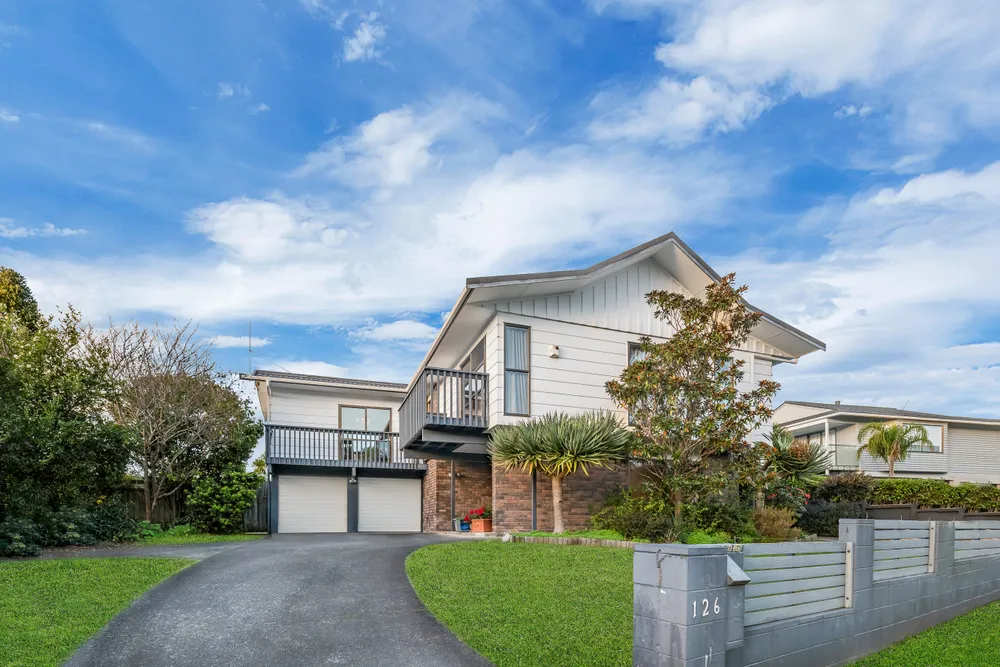 Photos of 126 Chelsea View Drive