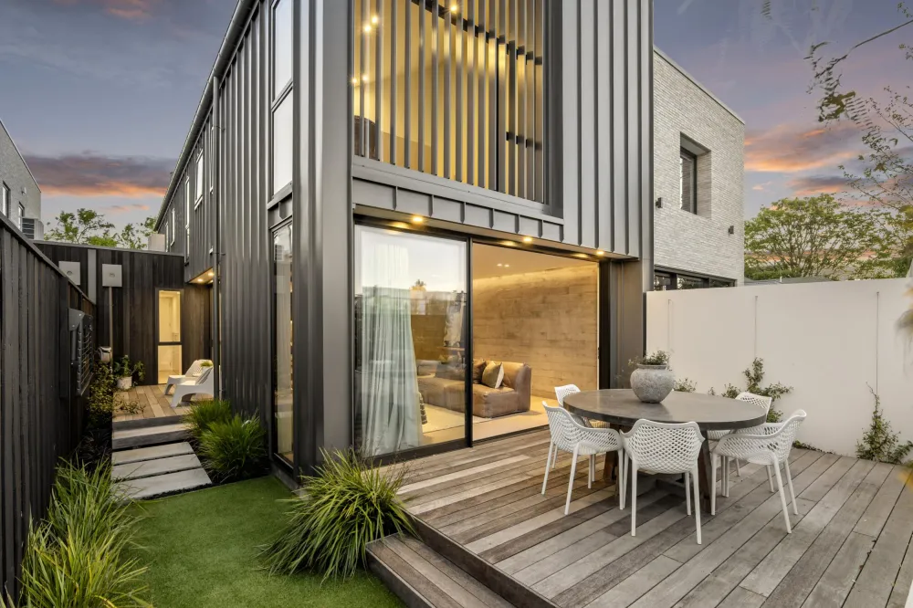 Photos of 32A Gracefield Avenue