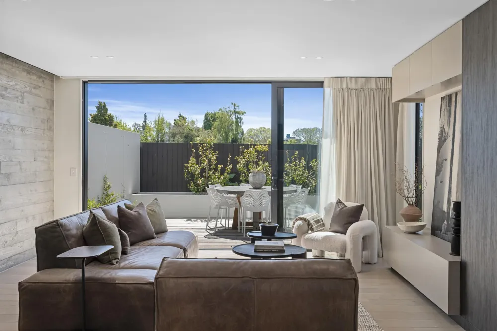 Photos of 32A Gracefield Avenue