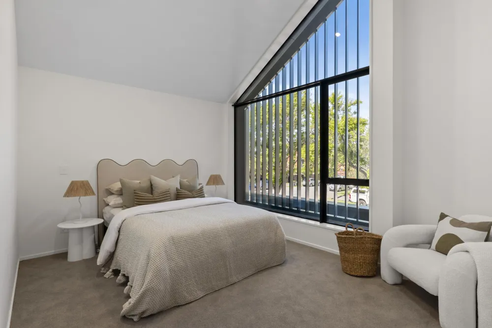 Photos of 32A Gracefield Avenue