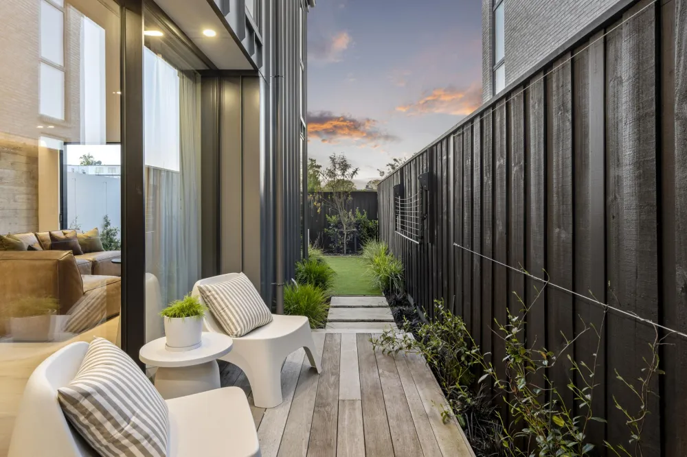 Photos of 32A Gracefield Avenue