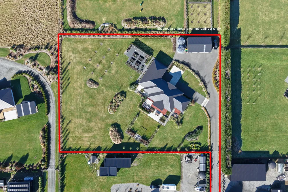 Photos of 20 Walford Way
