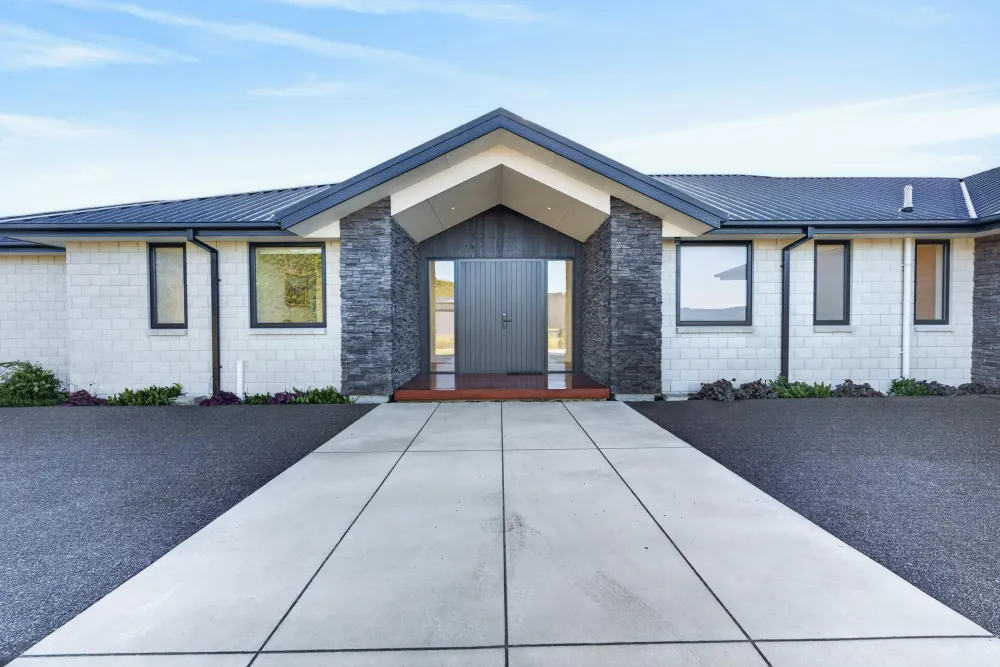 Photos of 20 Walford Way
