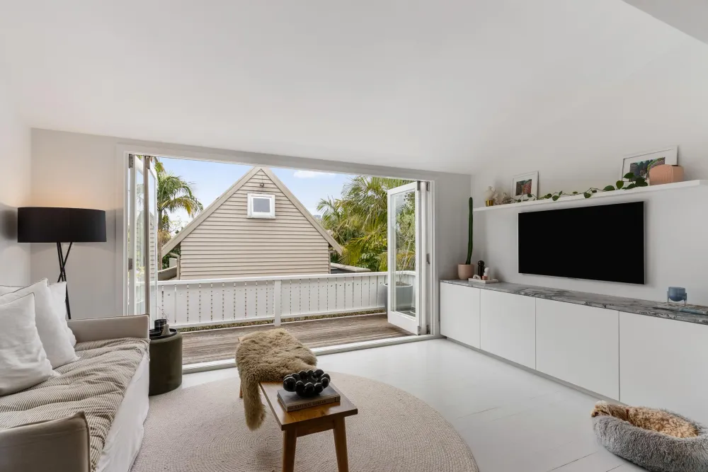 Photos of 6 Tahuna Street