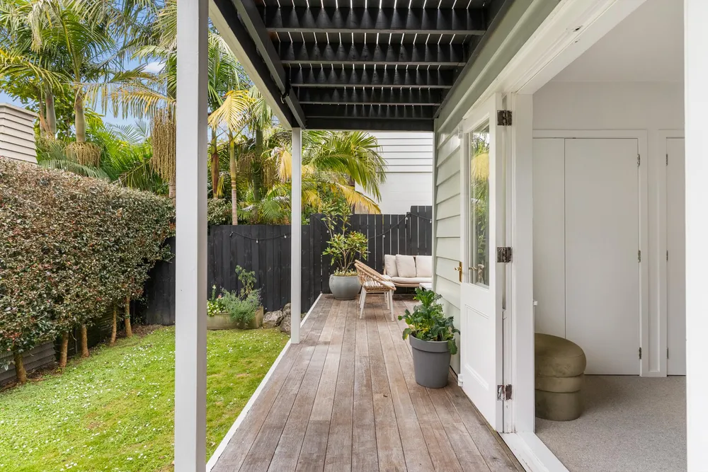 Photos of 6 Tahuna Street