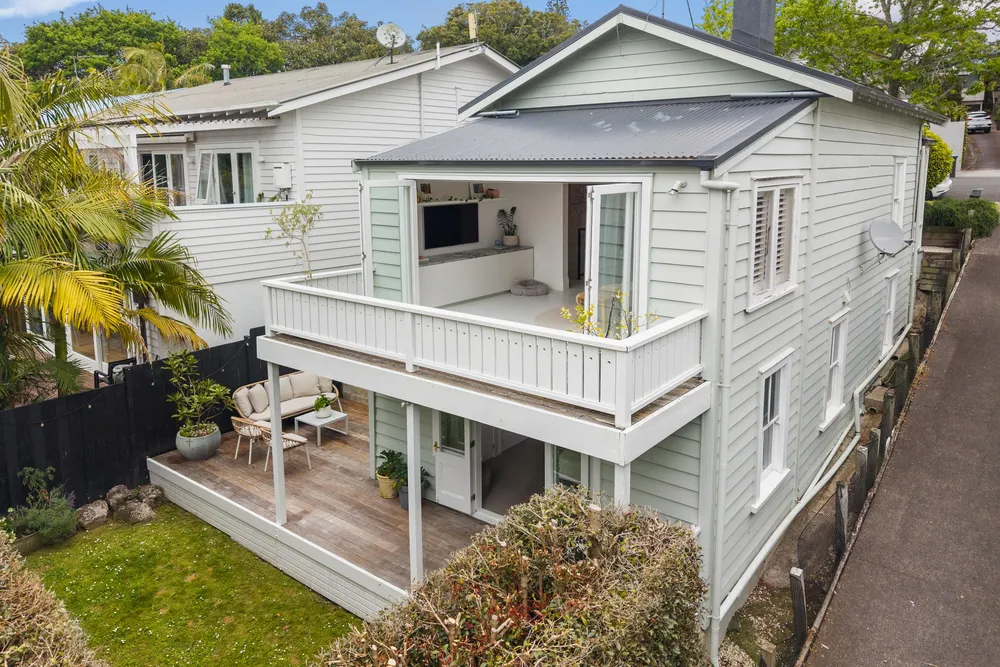 Photos of 6 Tahuna Street