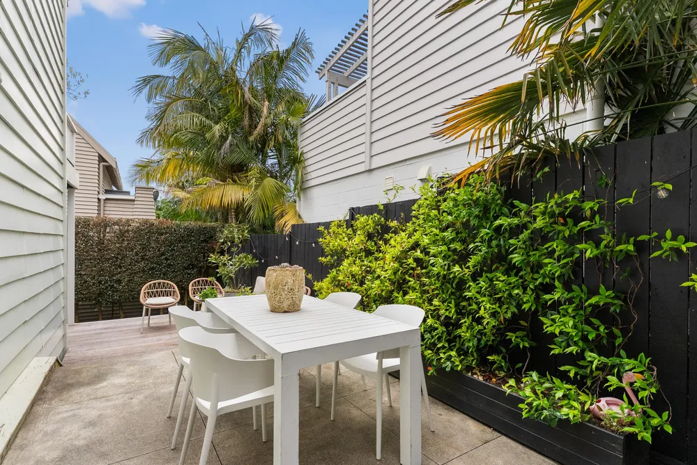 Photos of 6 Tahuna Street