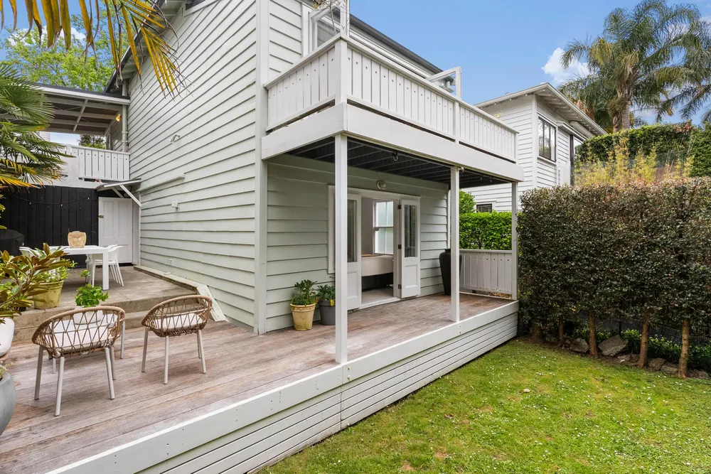 Photos of 6 Tahuna Street