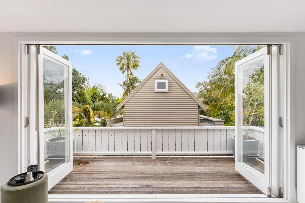 Photos of 6 Tahuna Street