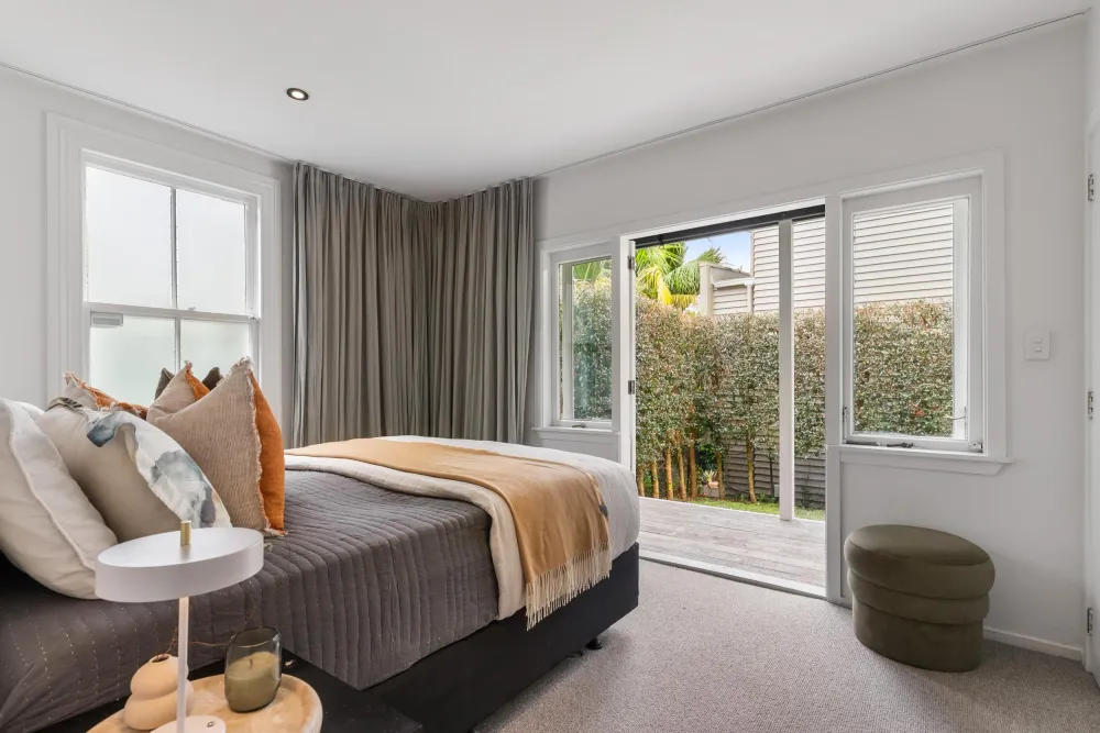 Photos of 6 Tahuna Street