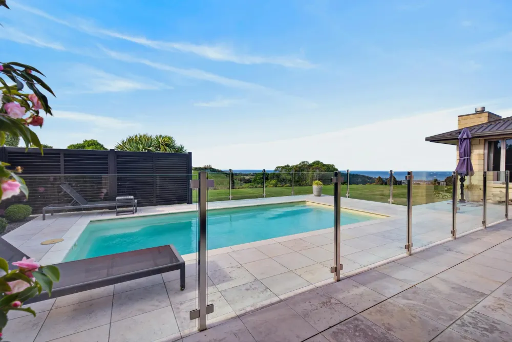 Photos of 185 Eskridge Drive