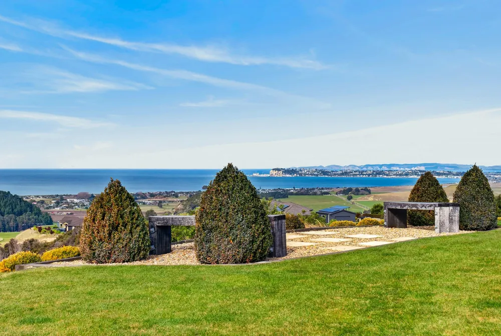 Photos of 185 Eskridge Drive