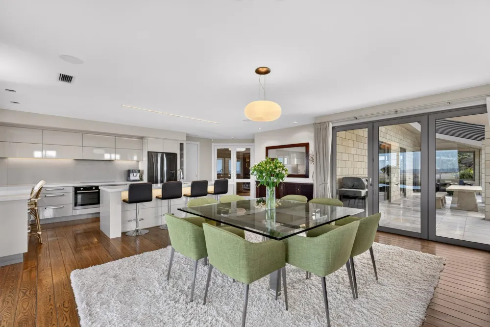 Photos of 185 Eskridge Drive